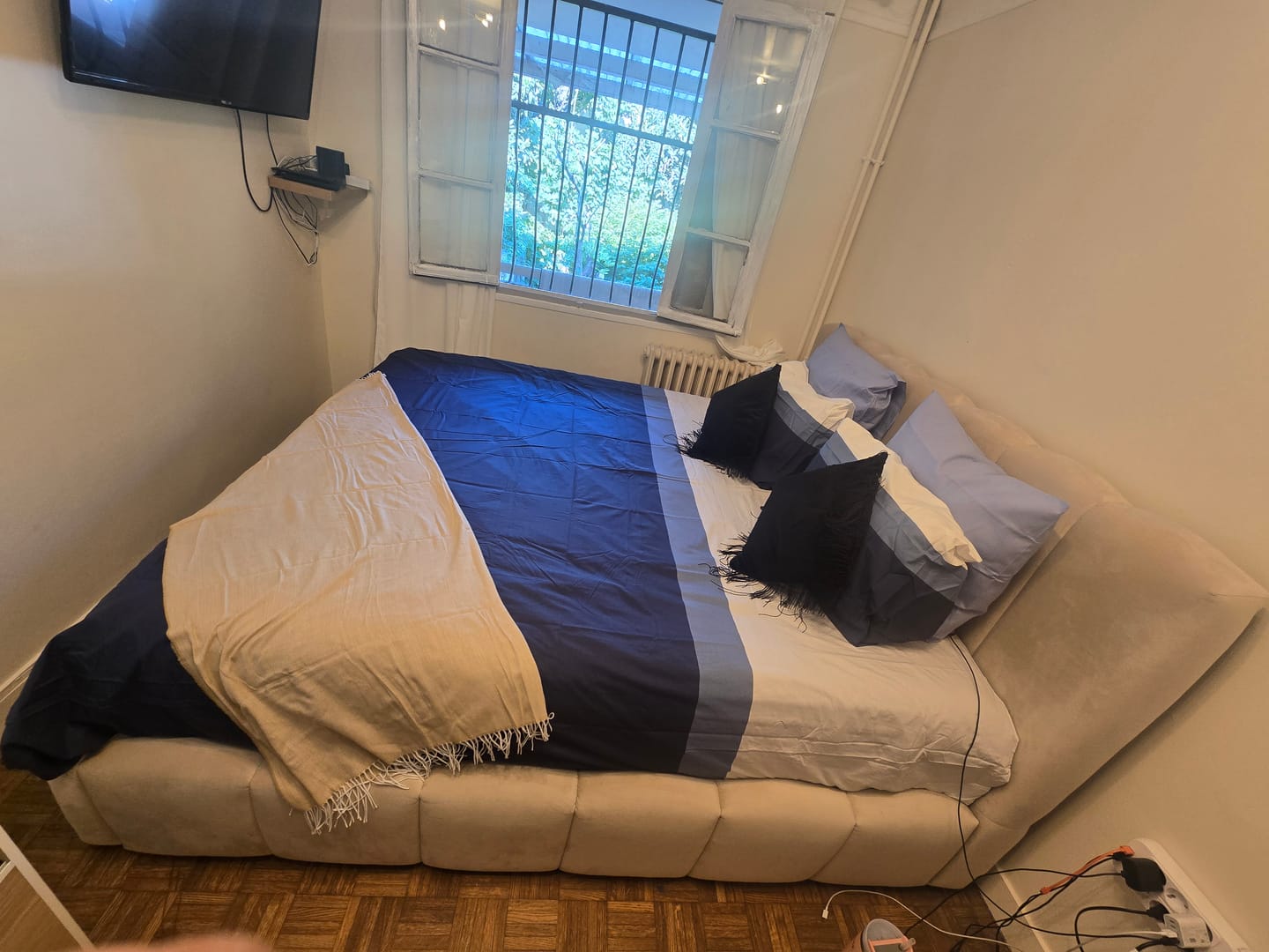 Customer photo review of Matelas avec sur-matelas intégré épaisseur 33CM - EVEREST