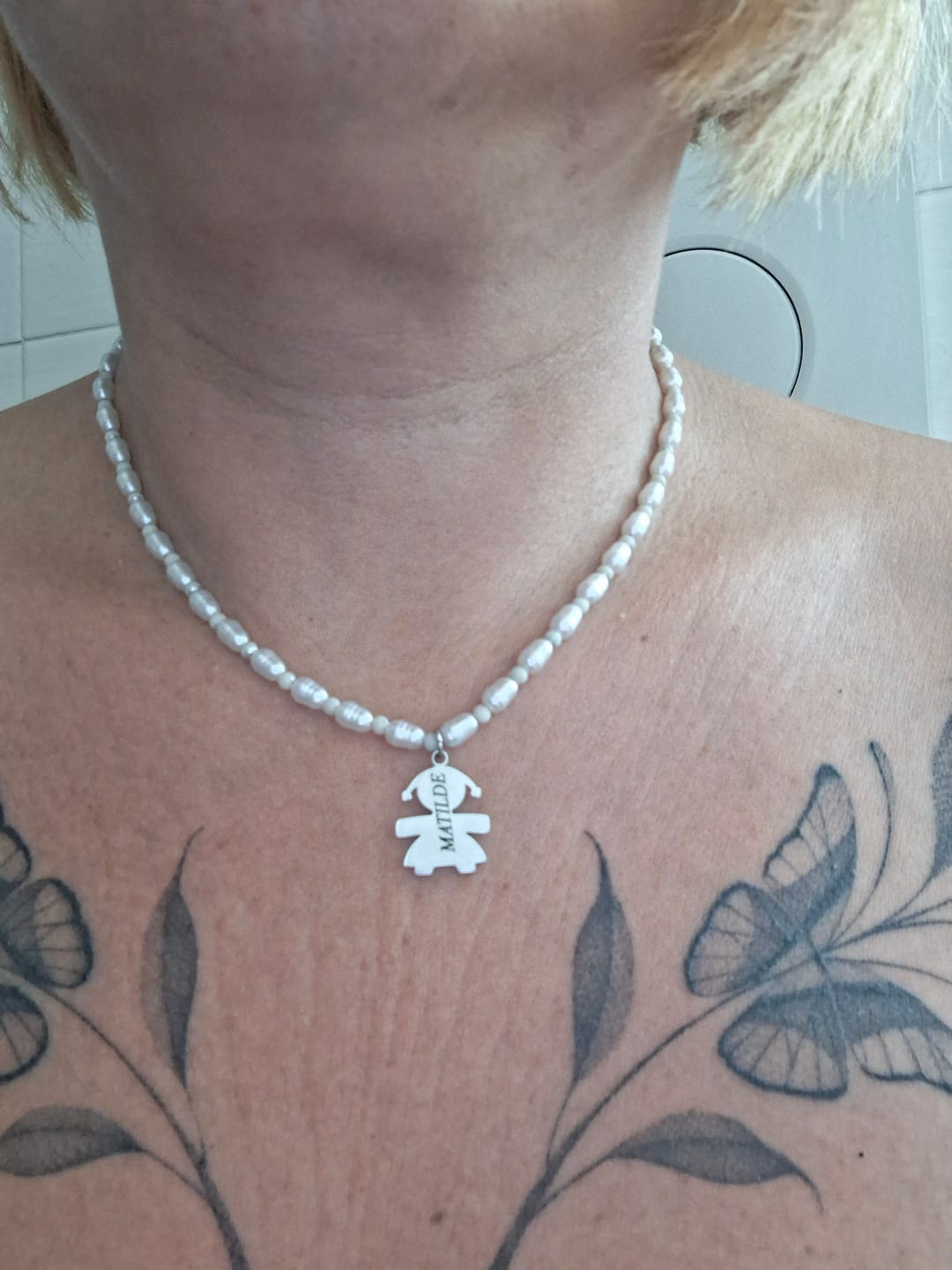 Customer photo review of Girocollo Family In Perle con ciondoli Bimbo Personalizzati