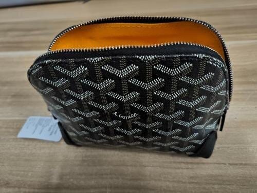 Customer photo review of Lustre Luxe Pouch