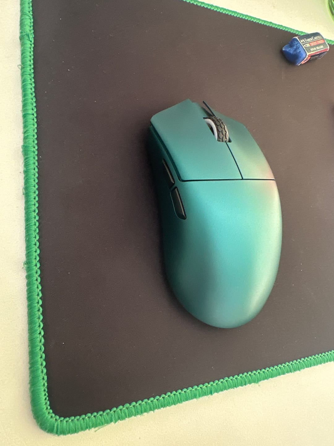 Customer photo review of Darmoshark M3 V2 Wireless Mouse