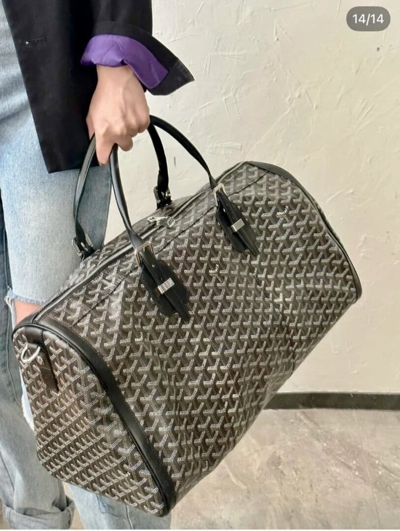 Customer photo review of Aventra Luxe Duffle