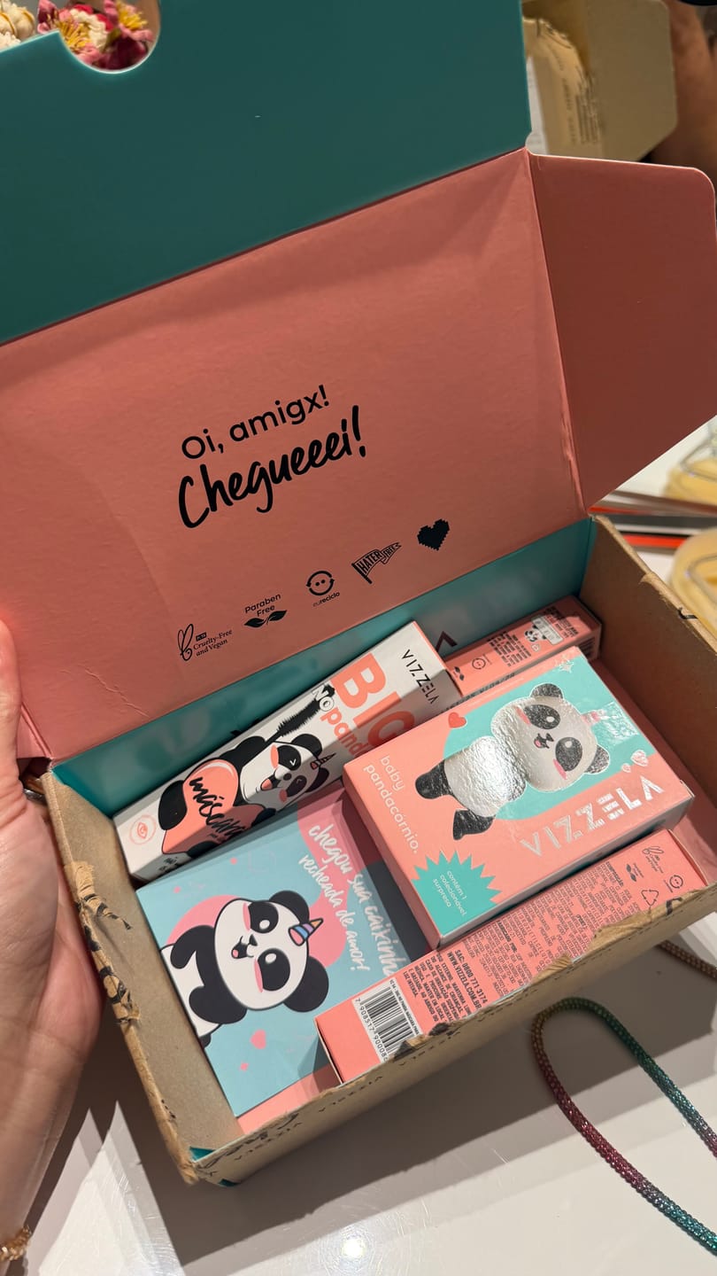 Customer photo review of Máscara Para Cílios Big No Panda Vizzela - Preta