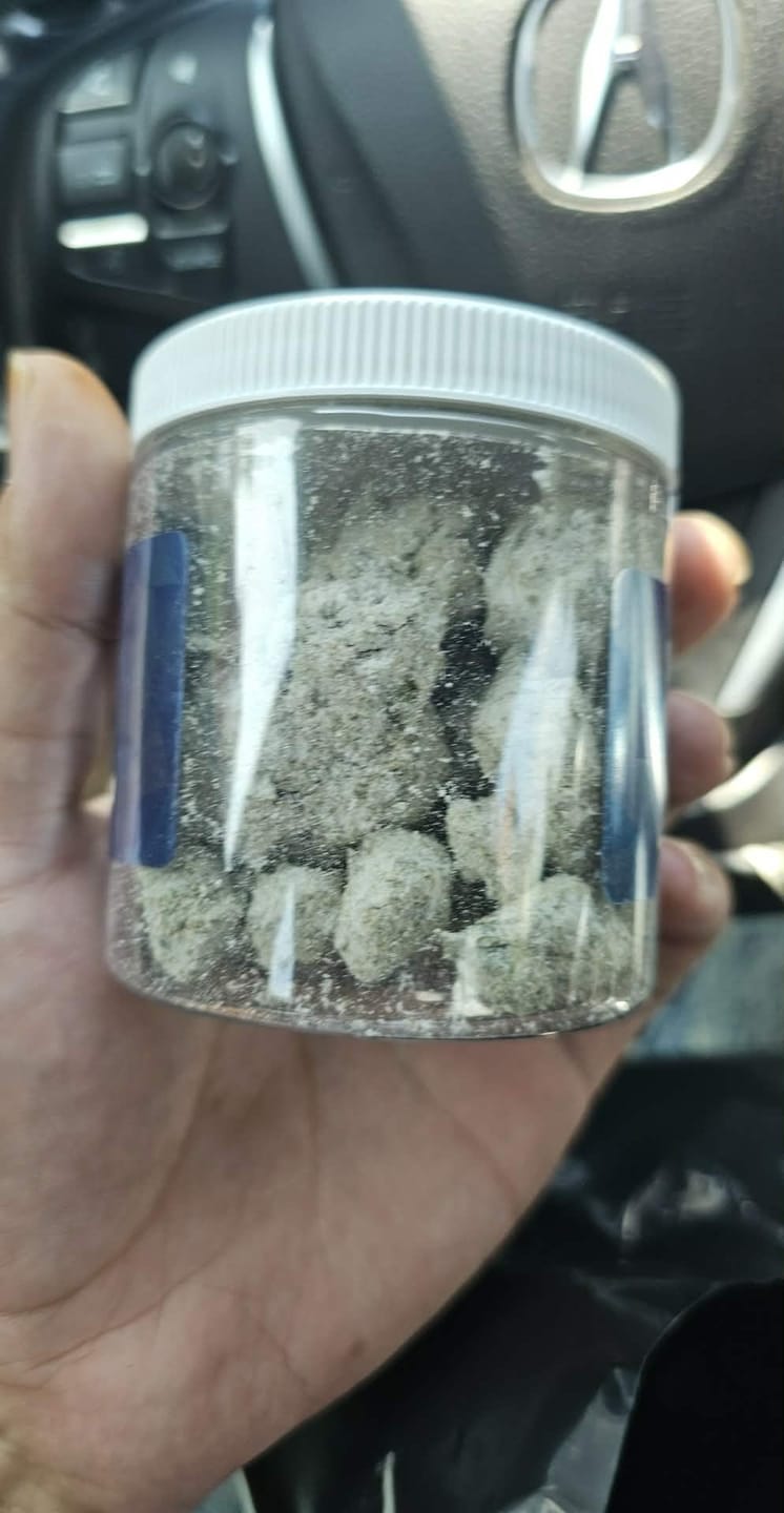 Customer photo review of Snow Capz 28 Grams