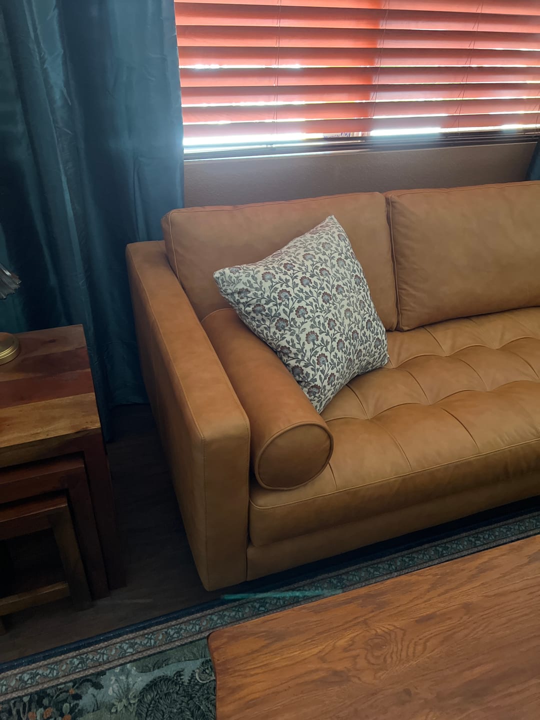 Customer photo review of Clem in Multicolor - 18" | 22"