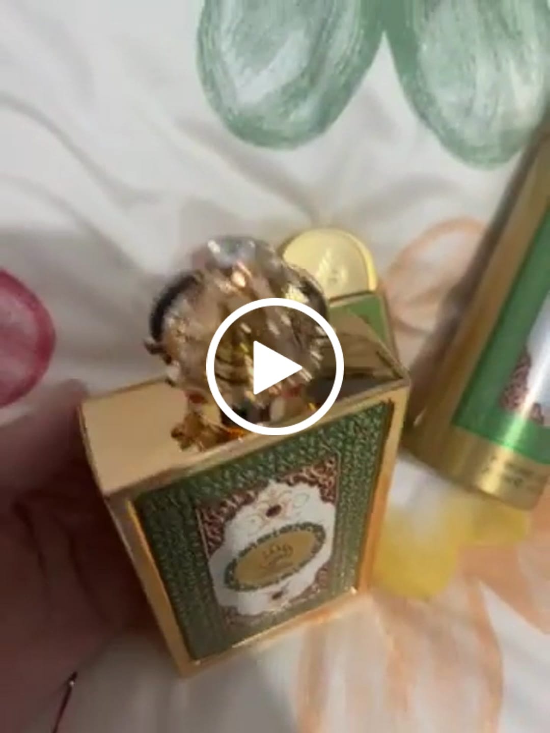 Customer video review of CONJUNTO QUEEN OF ARABIA LATTAFA PRIDE - 100ML