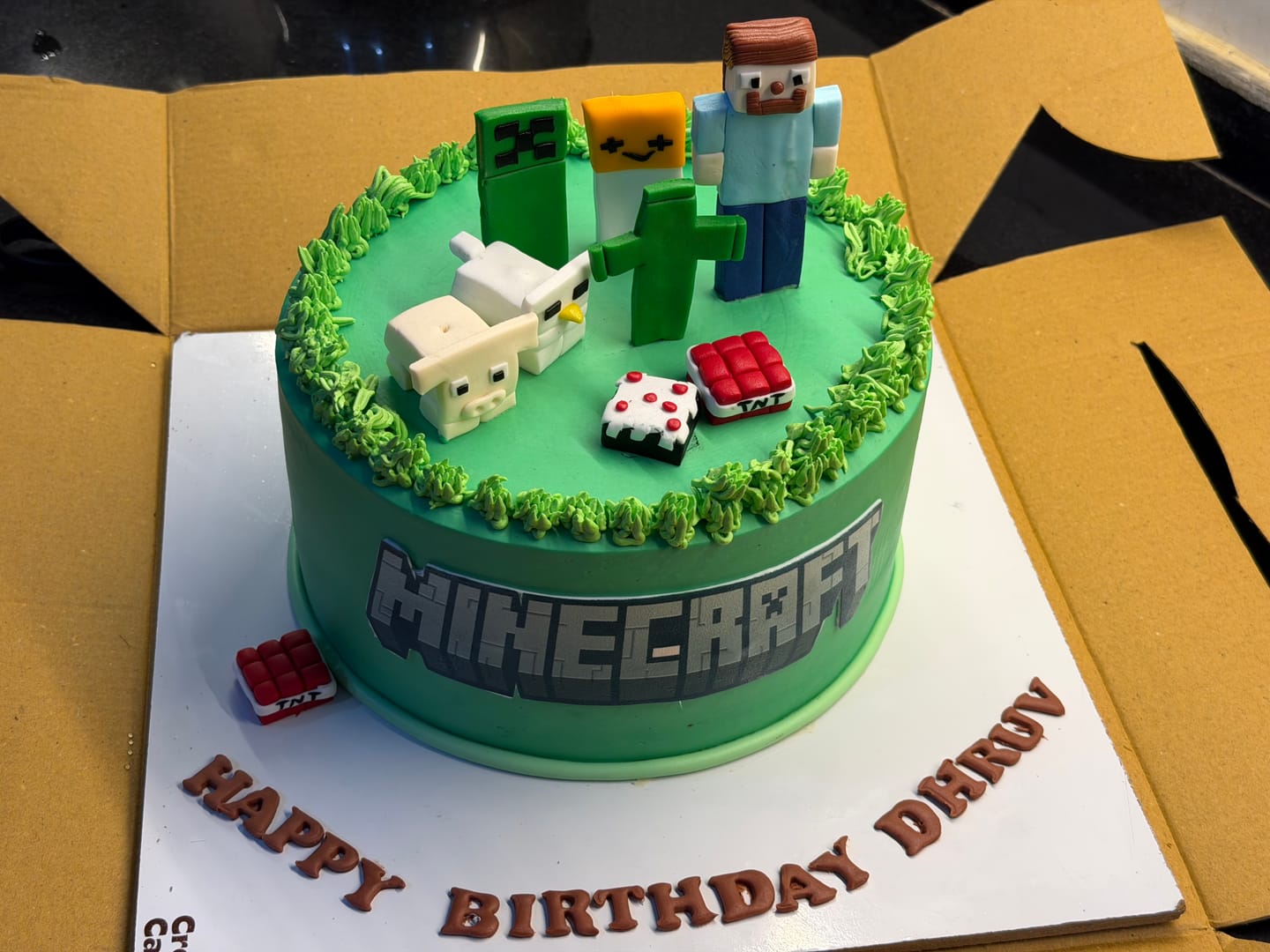 Customer photo review of Minecraft Fam Theme Cake