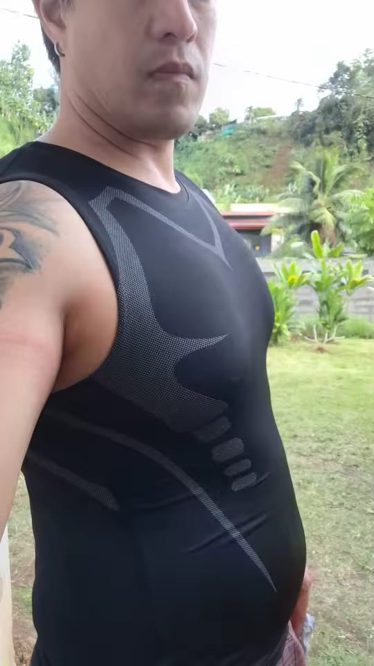Customer photo review of VORFIT™ Camiseta de Compresión Moldeadora