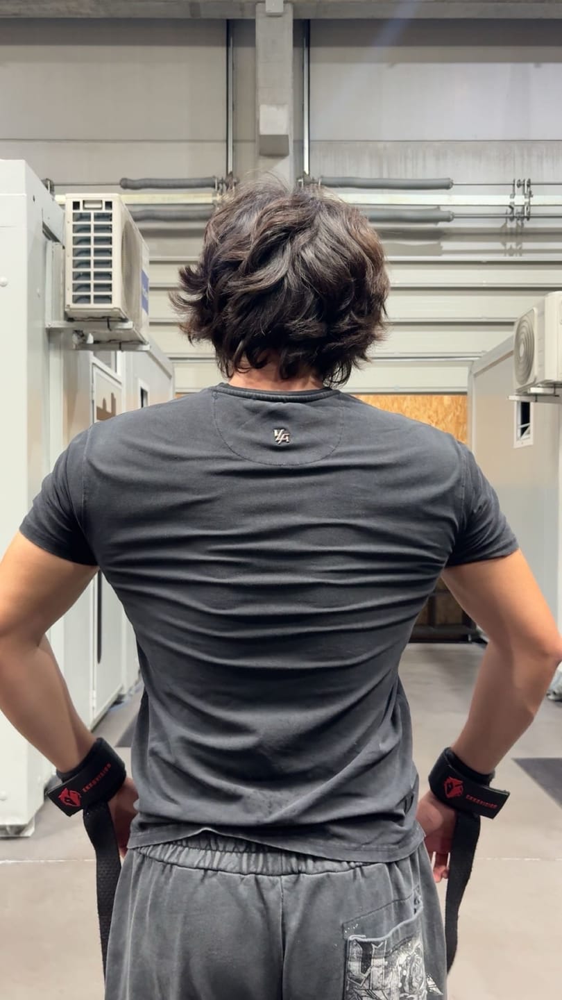 Customer photo review of 4148 - Elevated Essentials - Fitted Tee