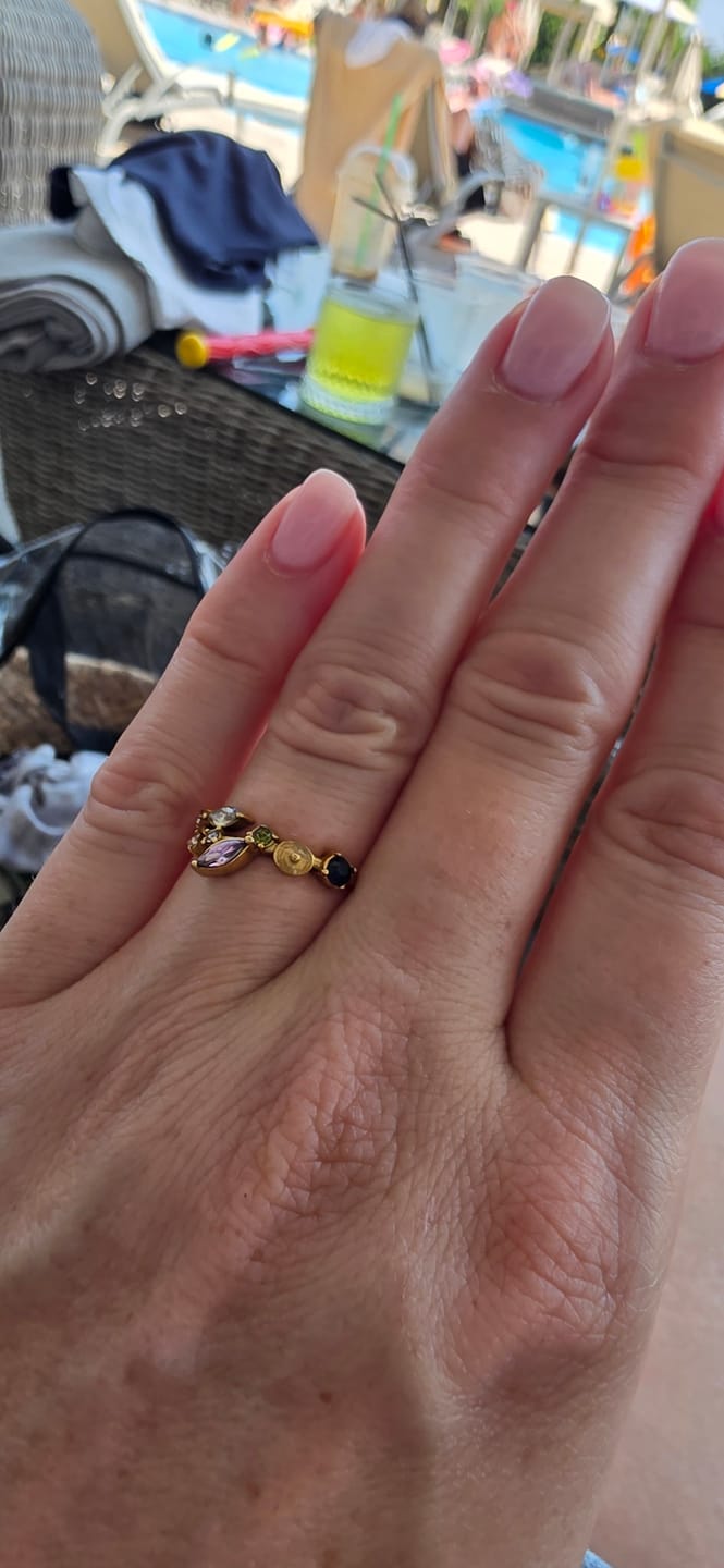 Customer photo review of Crystal White Blossom Ring Gold