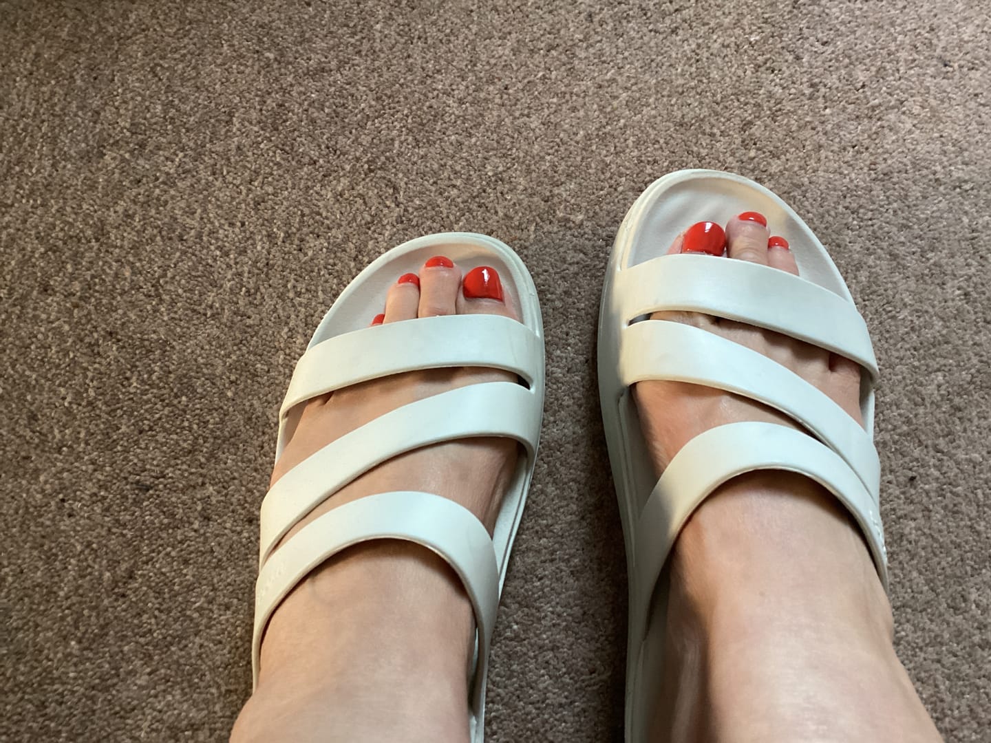 Customer photo review of Women's Crocs Getaway Strappy Mule