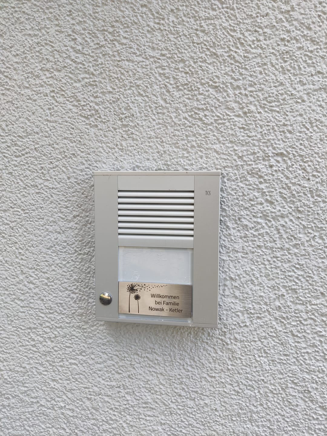 Customer photo review of V2A Edelstahlschild in verschiedenen Größen, individuell personalisierbar.