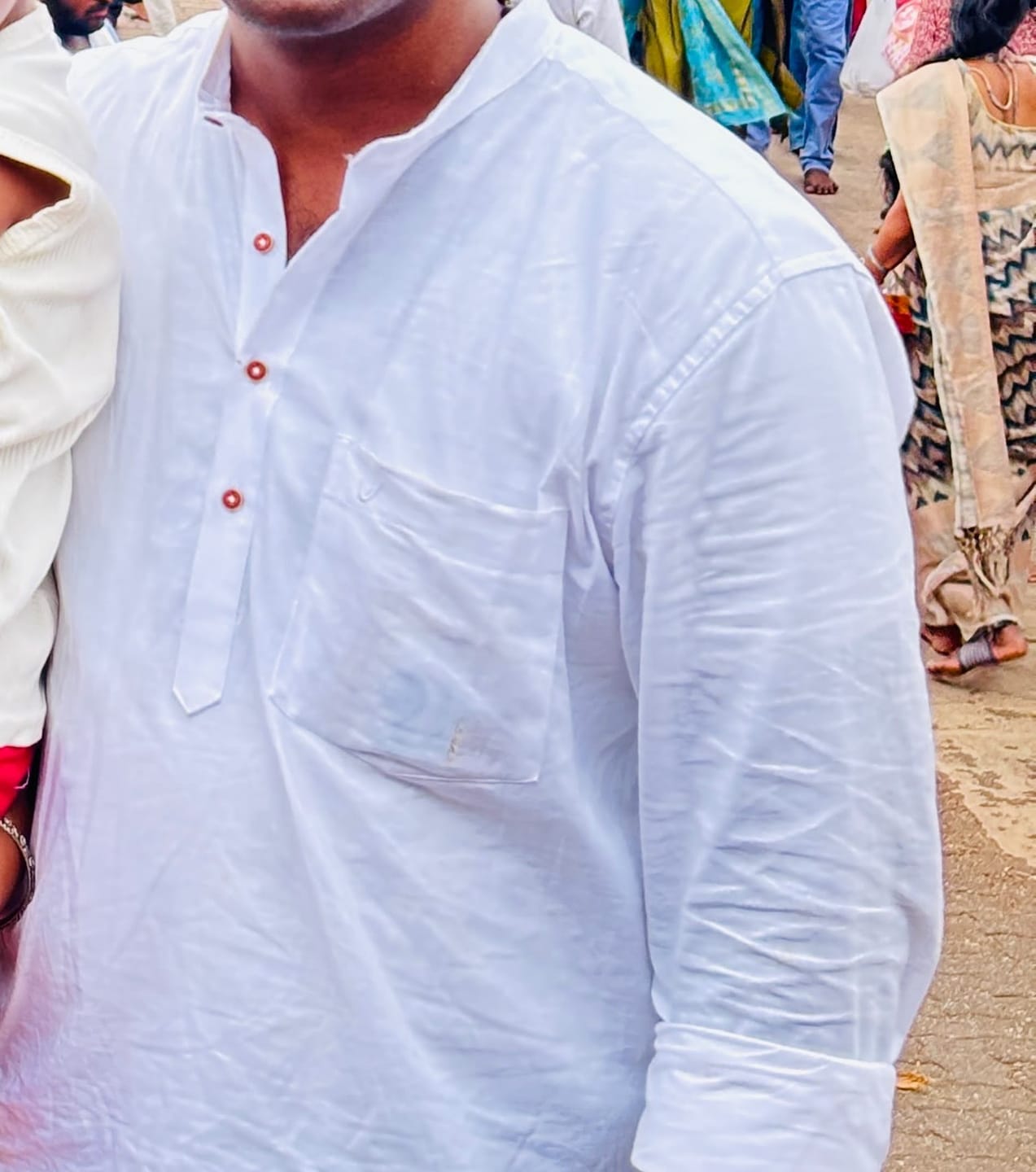 Customer photo review of Culture - White Short Kurta for Men | Uathayam