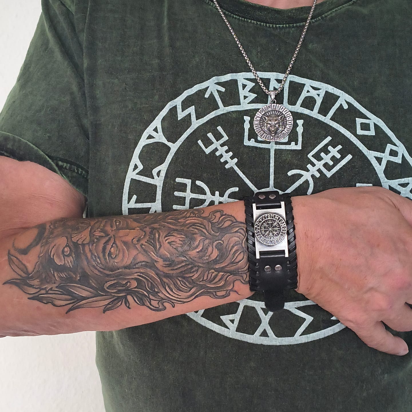 Customer photo review of Fenrir Necklace