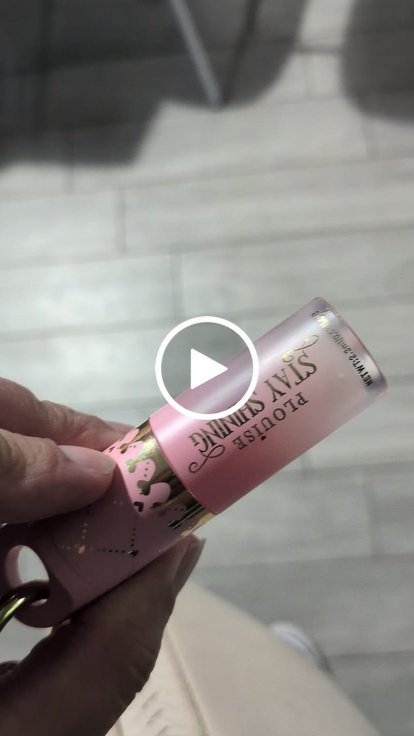 Customer video review of Refillable Stay Shining Mini Keychain Lip Oil