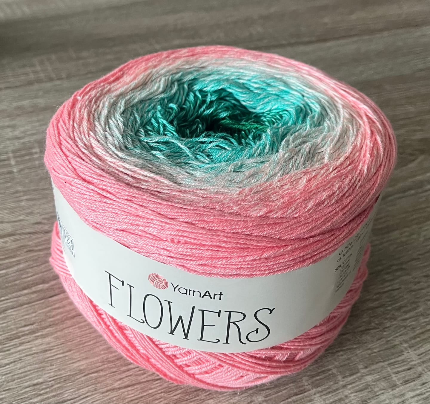 Customer photo review of YarnArt Flowers