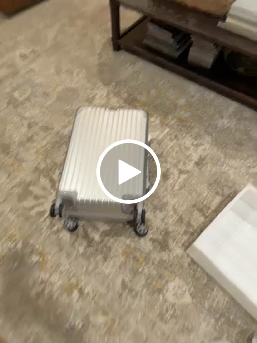 Customer video review of ALUMINUM SUITCASE V2 NEW, STRONGER ALUMINIUM & REMOVEABLE WHEELS