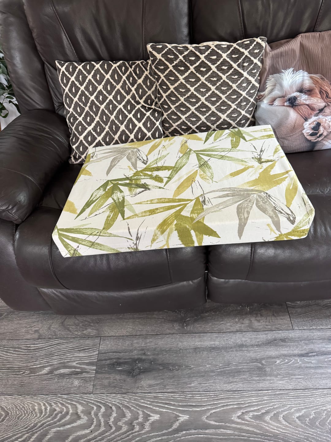 Customer photo review of Large Leaves Cotton Canvas Fabric