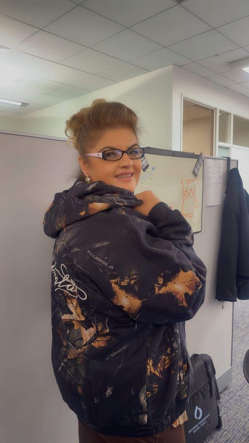 Customer photo review of W533 Flashback Zip Hoodie