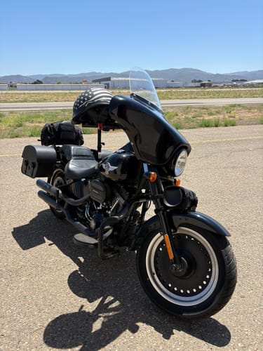 Customer photo review of 28L - Baelor Medium Quick Mount Motorcycle Saddlebags for Harley Softail Fat Boy FLSTF/I