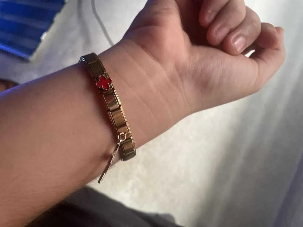 Customer photo review of Brazalete Italiano Plateado