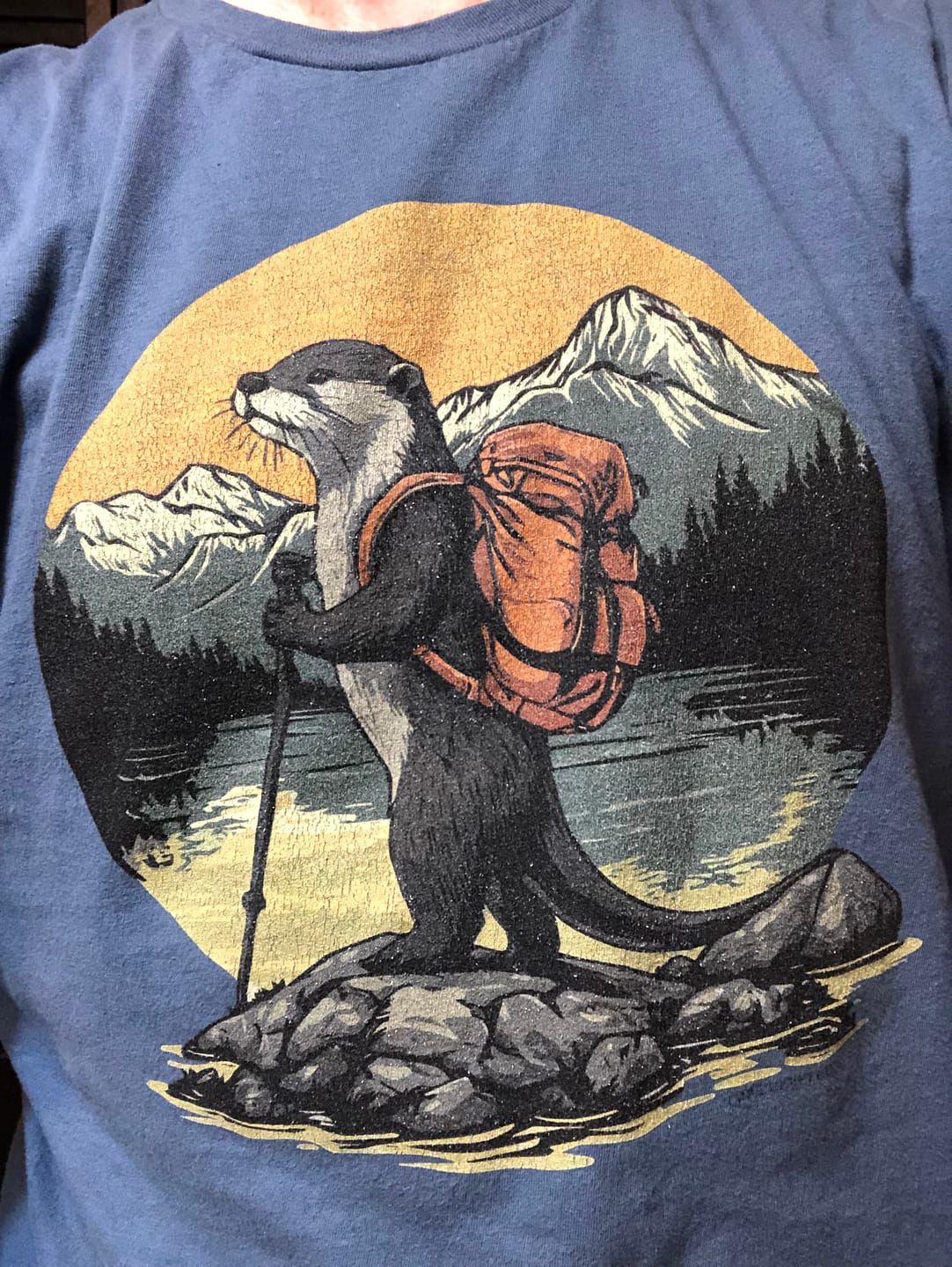 Κριτική με φωτογραφία πελάτη για το Otter Backpacker On The River T-Shirt