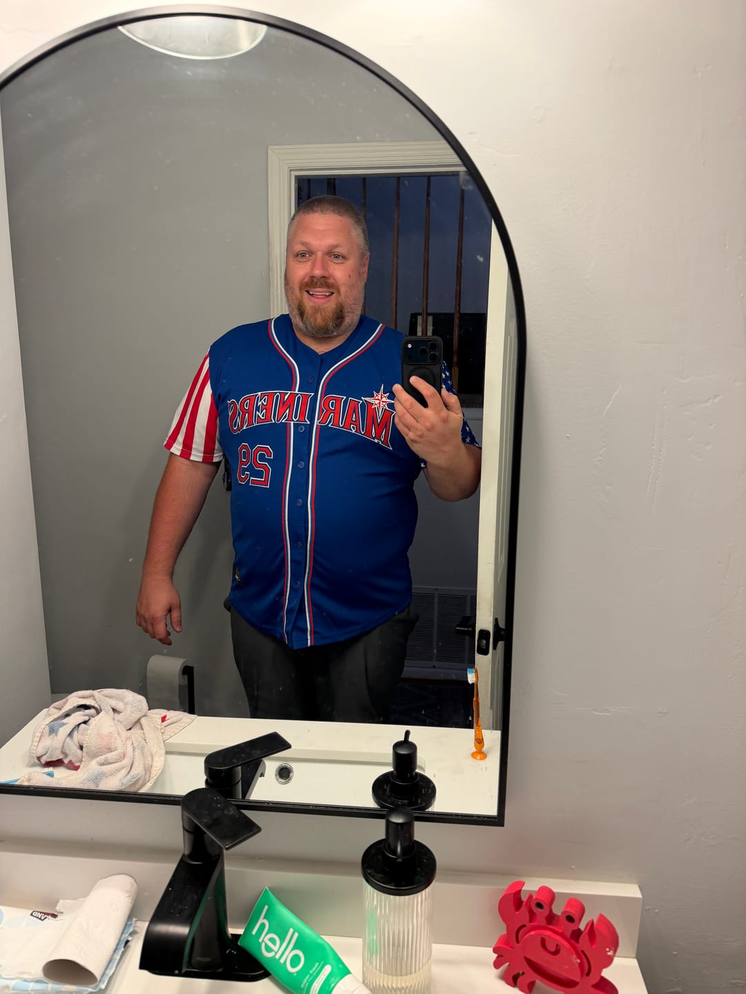 Customer photo review of Men’s Seattle 2025 Independence Day Vapor Premier Limited Jersey