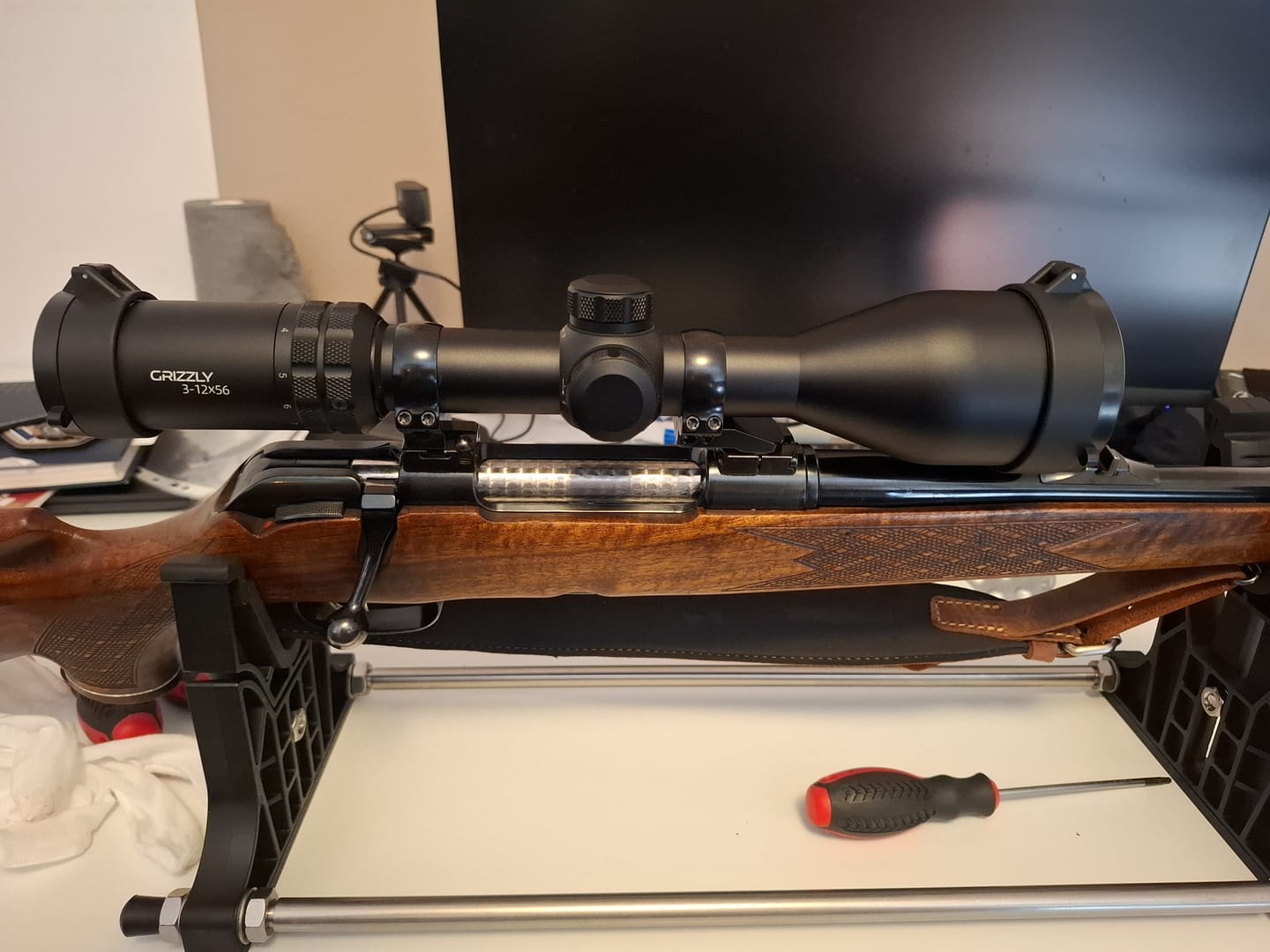 Customer photo review of Grizzly 3-12x56 Pro Fiber Hunting