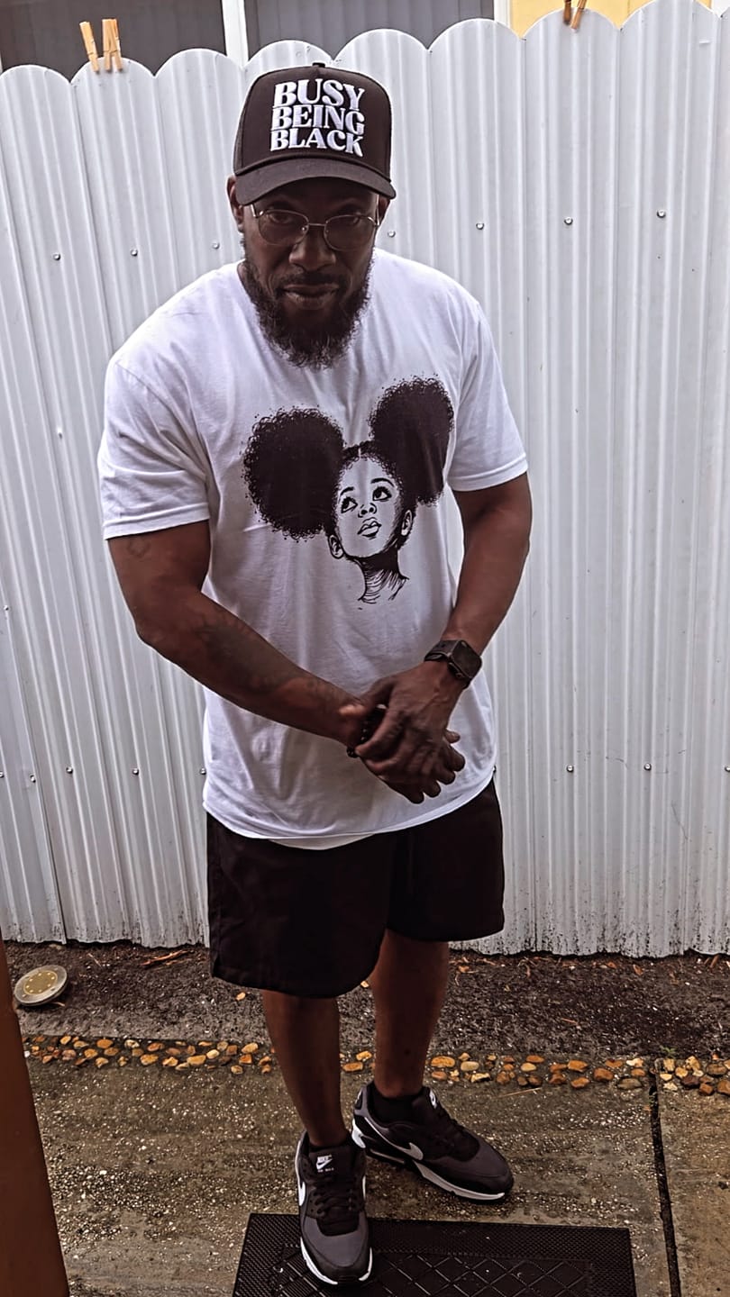 Customer photo review of Artistic Afro Puff Girl Portrait Tee