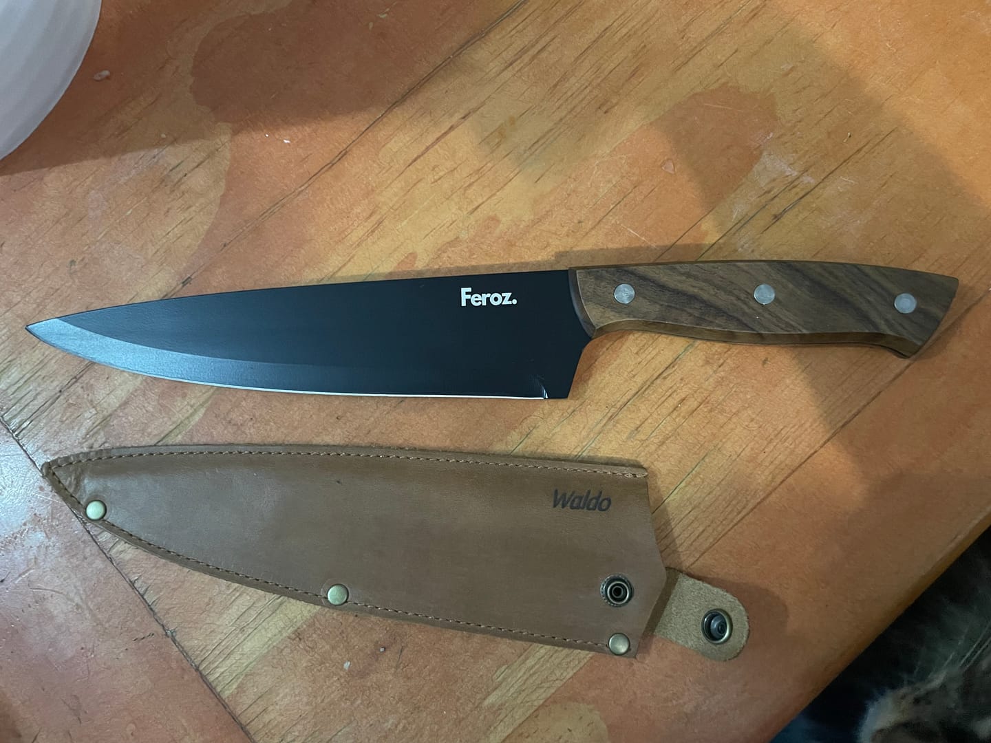 Customer photo review of Cuchillo Parrillero Black Feroz + Funda de Cuero Premium