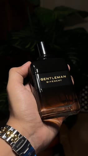 Customer photo review of Givenchy Gentleman Reserve Privée Eau De Parfum