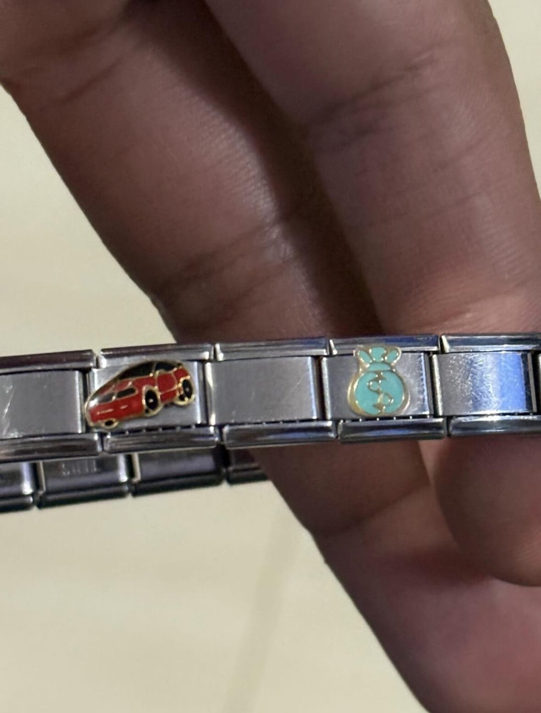 Customer photo review of Charm Auto Rojo