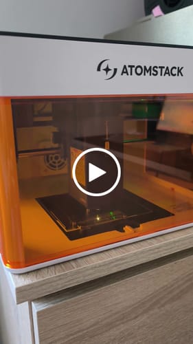 Customer video review of AtomStack P1 Laser Engraver