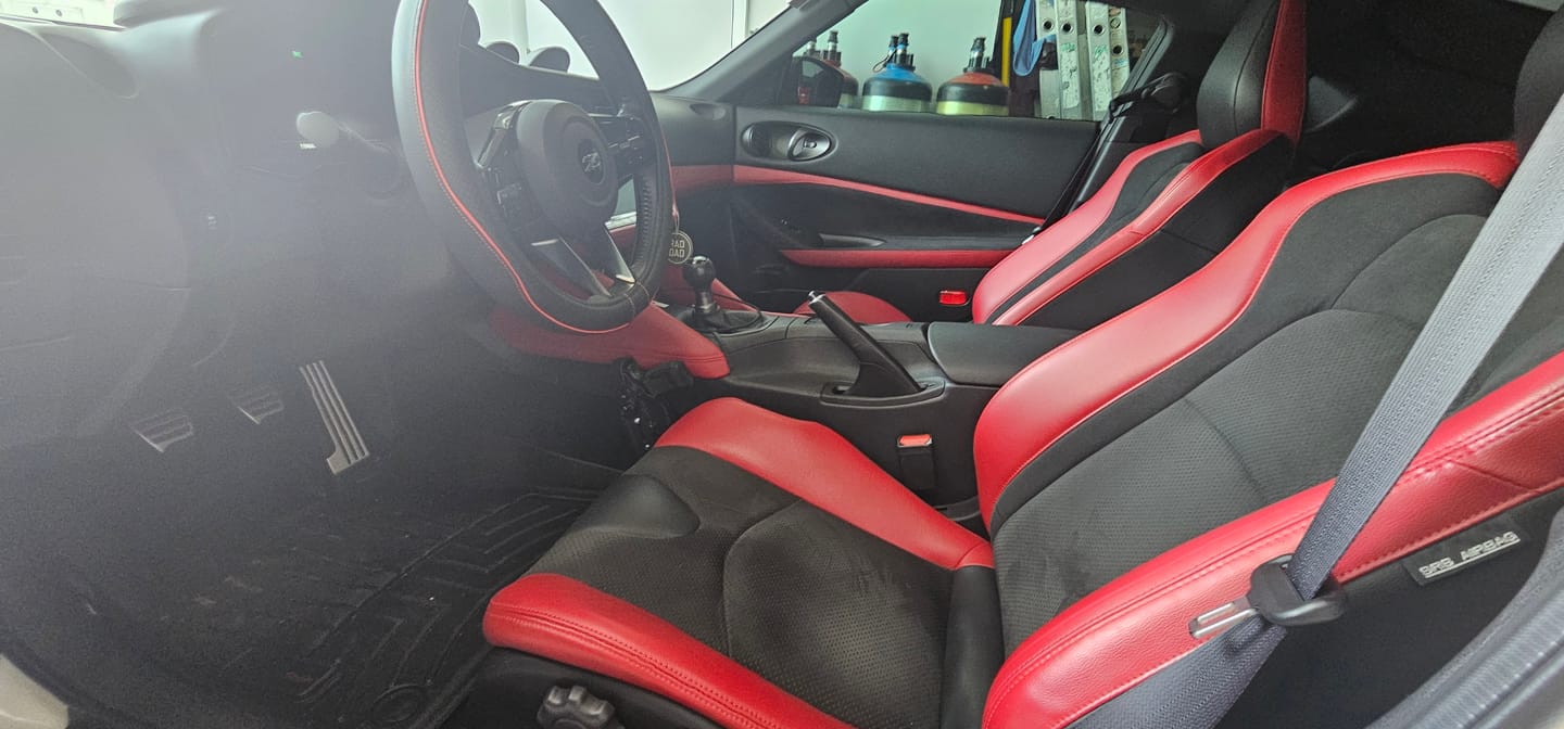 Customer photo review of Car Steering Wheel Cover, Anti-Slip, Safety, Soft, Breathable, Heavy Duty, Thick, Full Surround, Sports Style, Car Accessories WQ18990