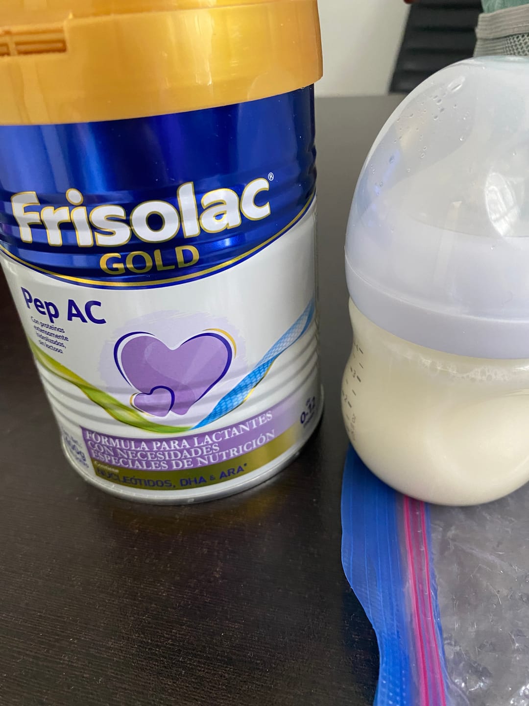 Customer photo review of Frisolac Gold Pep A C (0 A 12 Meses) Pack Con 800 Gr