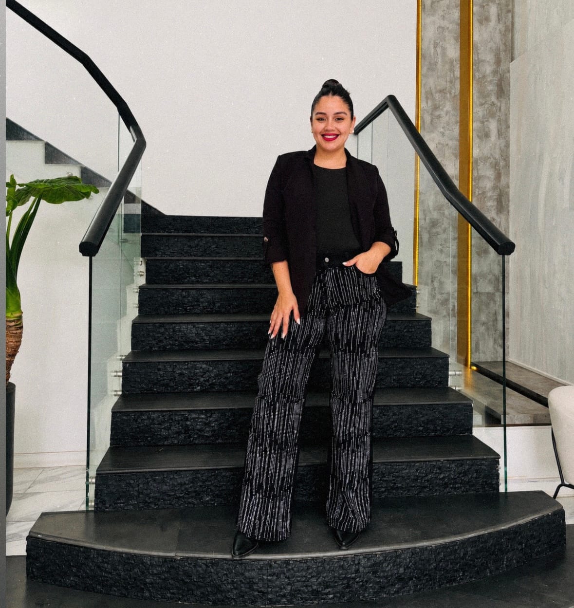 Customer photo review of MB975-4 (C6) | Wide Leg Negro Brillos | Menina