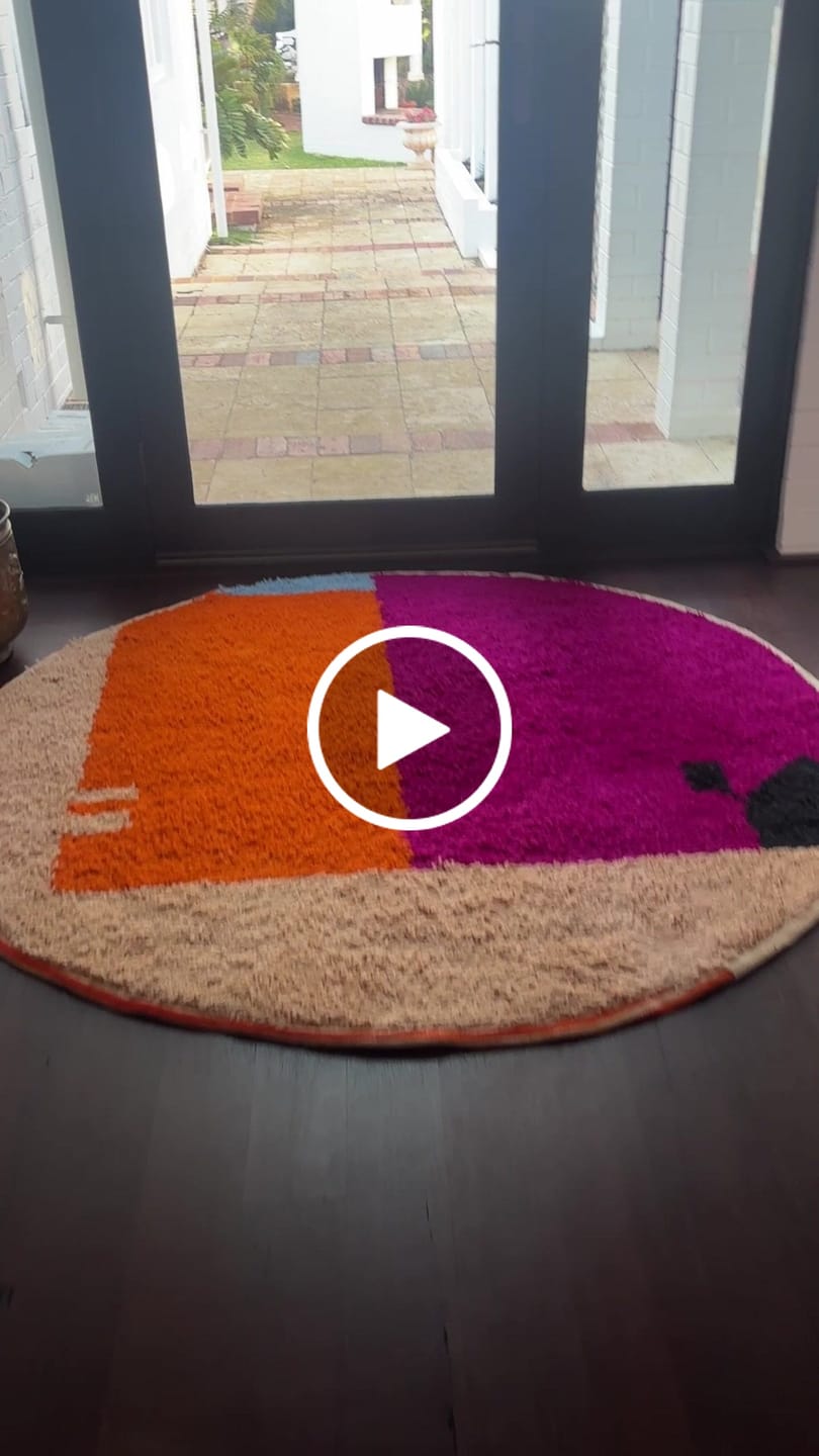 Customer video review of Modern Round Moroccan Rug – Pink & Orange Wool Art