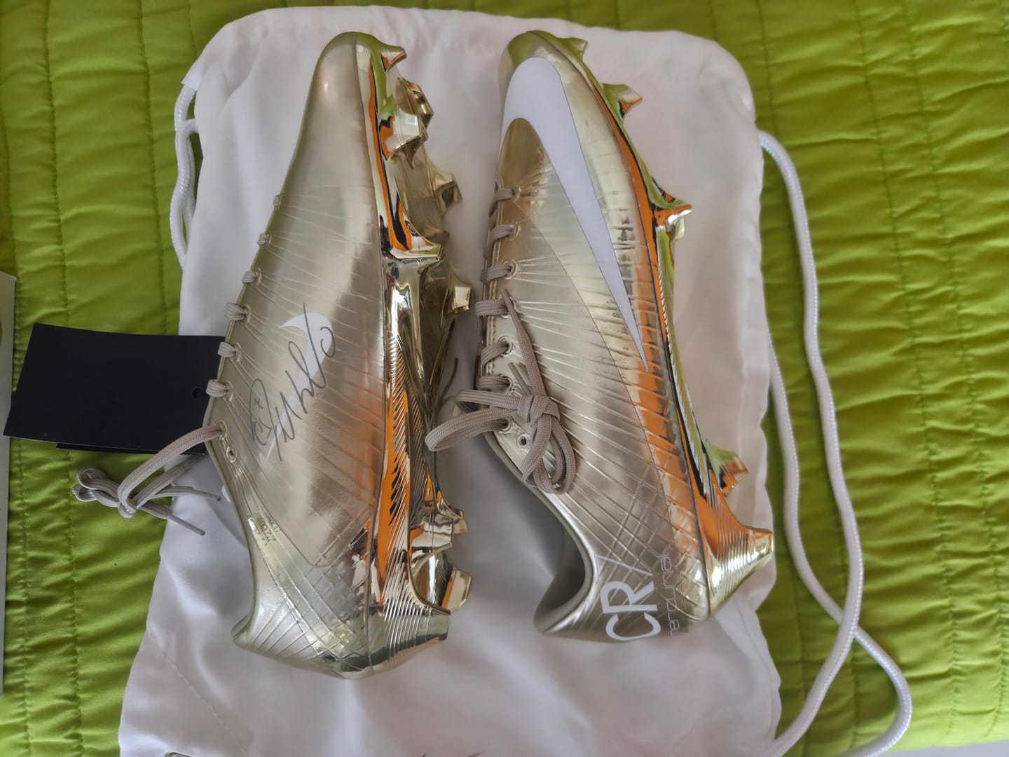 Customer photo review of Nike Mercurial Superfly 1 Gold RGN