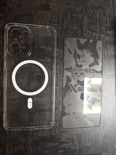 Customer photo review of OnePlus 15 - Anti Yellow MagSafe Clear Case