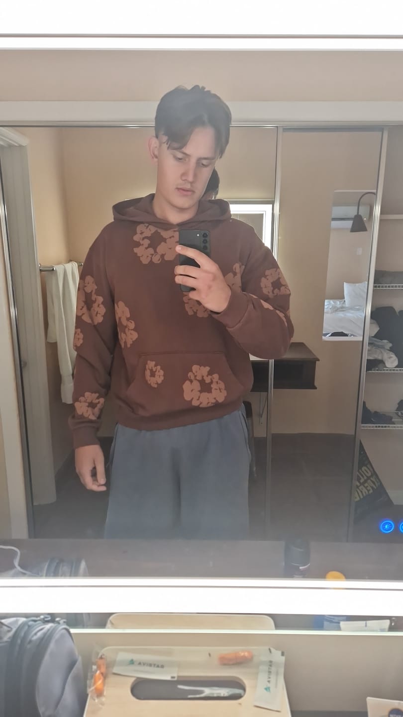 Customer photo review of Denim Tears Mono Cotton Wreath Hoodie Brown