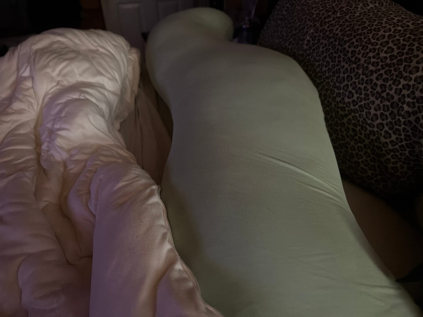 Customer photo review of BodyAlign Cooling Pillow