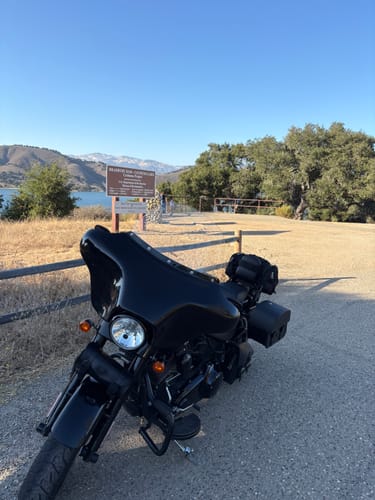 Customer photo review of 28L - Baelor Medium Quick Mount Motorcycle Saddlebags for Harley Softail Fat Boy FLSTF/I