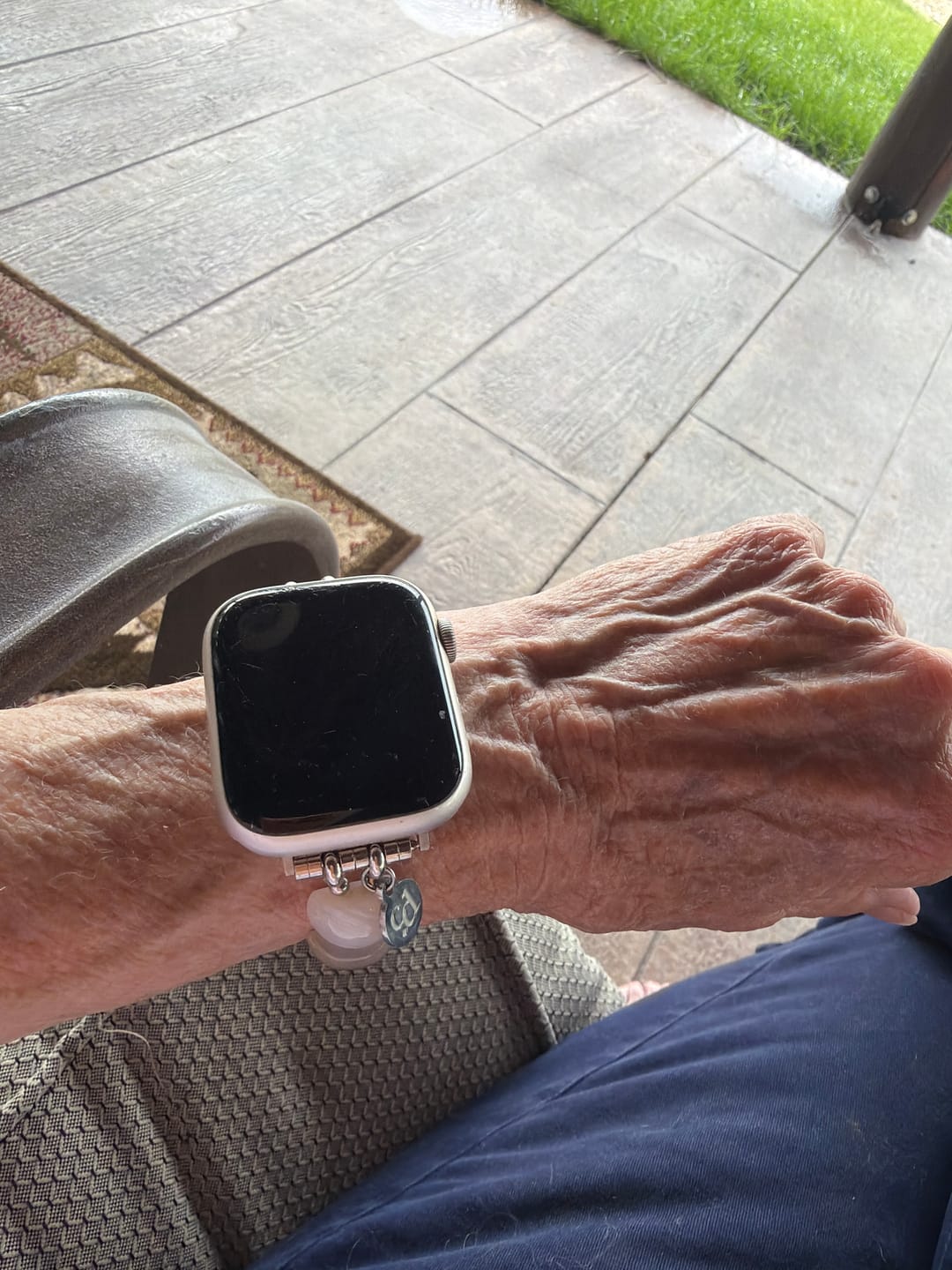 Customer photo review of Ivory Aura Stretch Apple Watch Strap