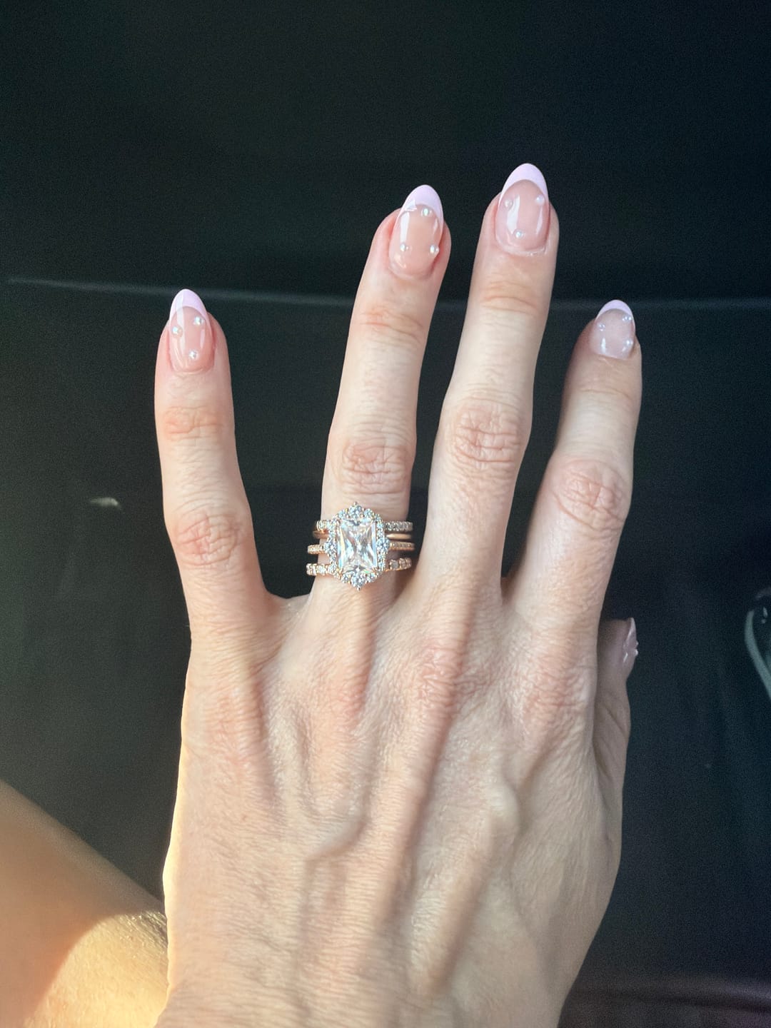Customer photo review of S925 Gorgeous Halo 3.5Ct  Radiant Cut Simulated Diamond Engagement Ring In Sterling Silver