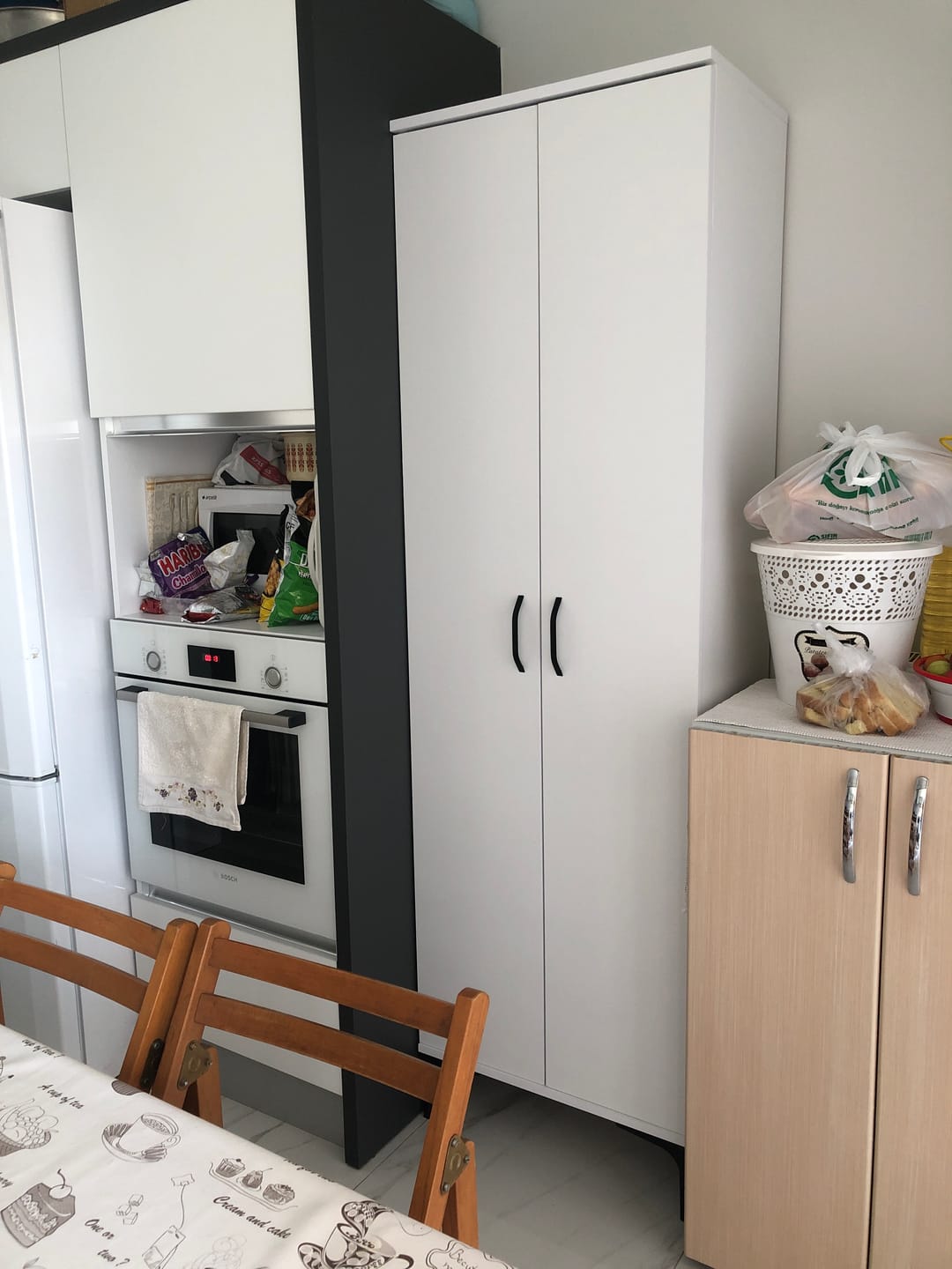 Customer photo review of Rani JE110 Çok Amaçlı Dolap 2 Kapaklı 5 Raflı Banyo Kiler Mutfak Dolabı Beyaz