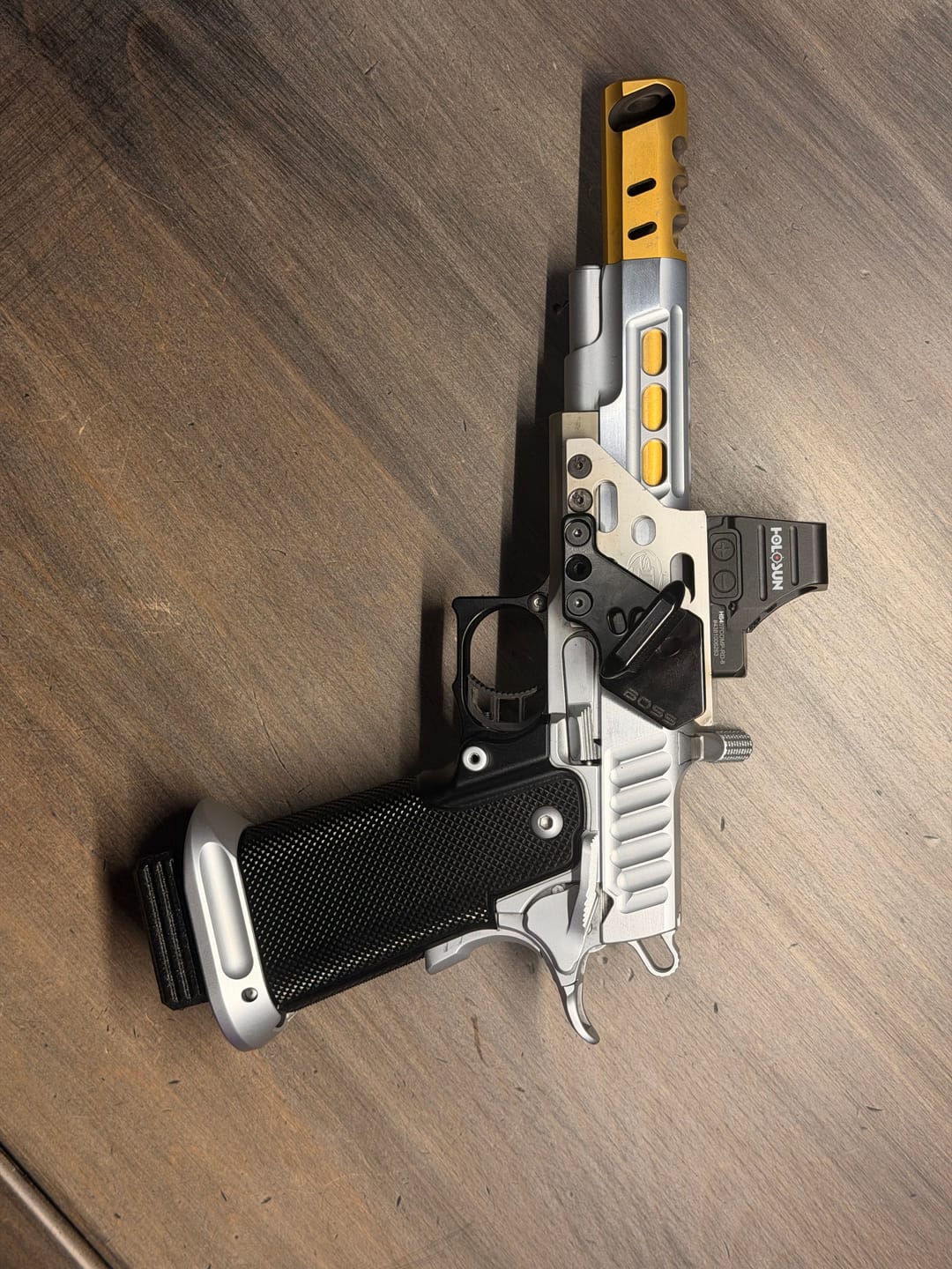 Customer photo review of 1911/2011 Large Wide Thumb Rest | Adjustable