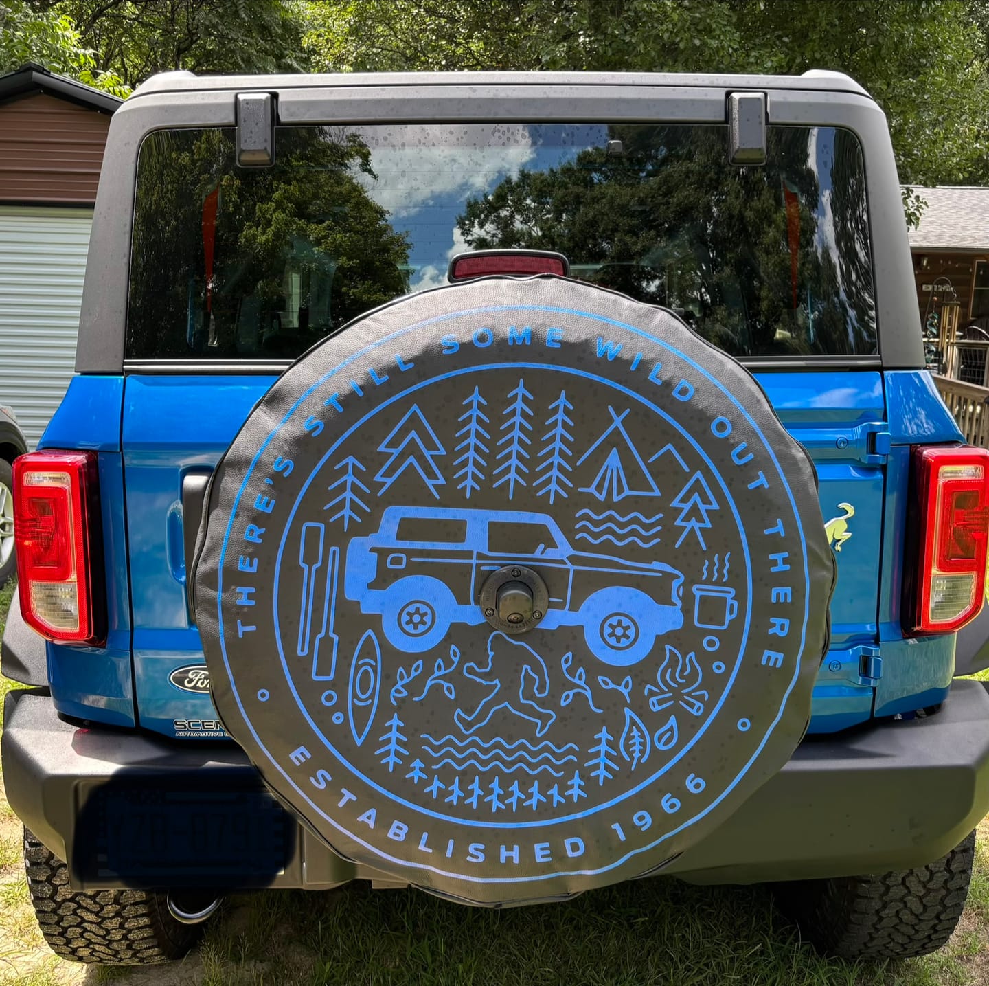Customer photo review of CUSTOM Ford Bronco Tire Cover