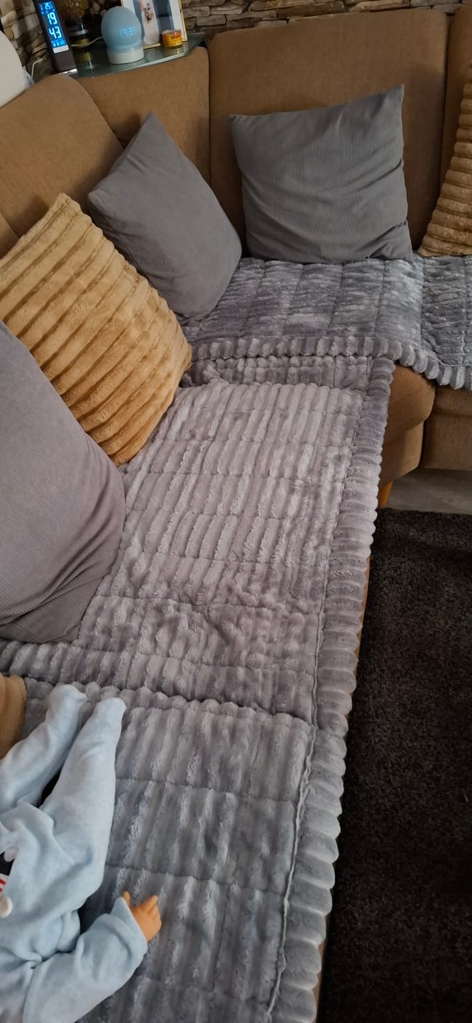 Customer photo review of PetLounge I Premium Sofa-Schutz