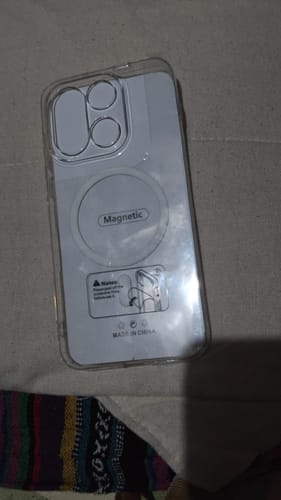 Customer photo review of OnePlus 15 - Anti Yellow MagSafe Clear Case