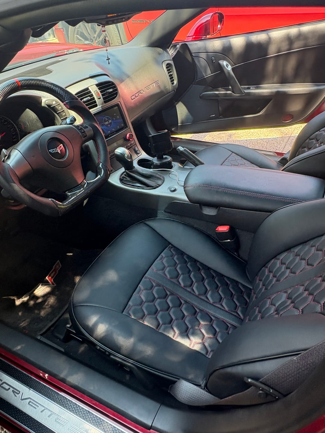 Customer photo review of Corvette C6 Custom Leather Seat Covers