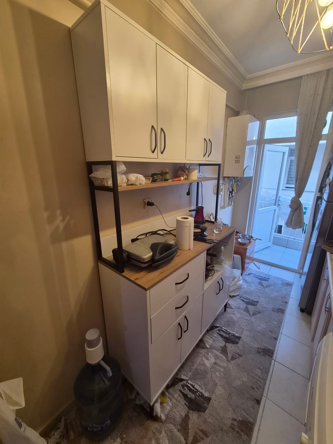 Customer photo review of Rani JE209 Çok Amaçlı Dolap 8 Kapaklı 2 Çekmeceli Raflı Kiler Mutfak Dolabı Beyaz - Sepet Ceviz